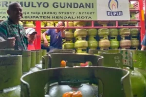 Pemerintah Gerakkan Pedagang Eceran dalam Penjualan Gas LPG 3 KG