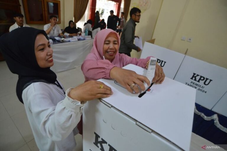 Terima Hasil PSU Wujudkan Demokrasi Bermartabat