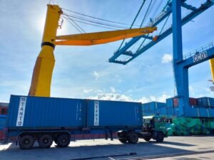 Pemerintah Dorong Deregulasi Impor untuk Perkuat Industri Nasional