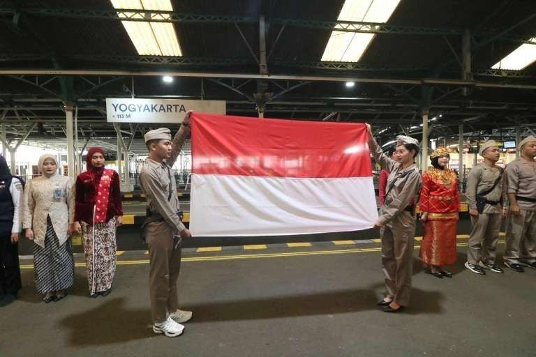 Pasca Perayaan Kemerdekaan, Stop Penyalahgunaan Simbol Non-Nasional