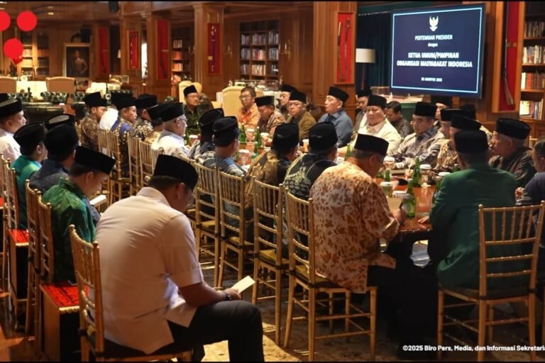 Menyuarakan Demokrasi Tanpa Melukai: Pesan NU dan Muhammadiyah