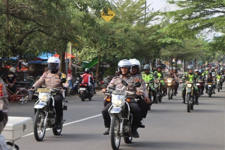 Kolaborasi TNI Polri Tegas Hentikan Tindakan Anarkis Jalanan