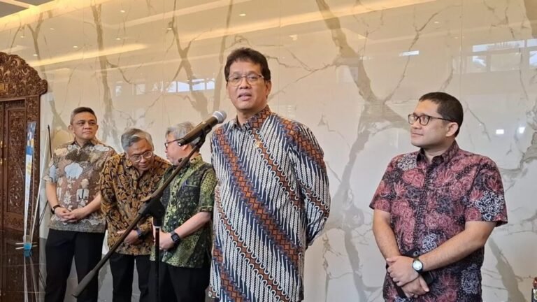 Pemerintah Jawab Aspirasi 17+8 dengan Paket Stimulus Ekonomi 8+4+5