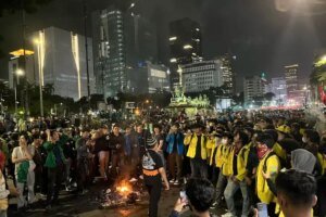 Masyarakat dan TNI Polri Bersatu Lawan Provokasi yang Ancam Demokrasi