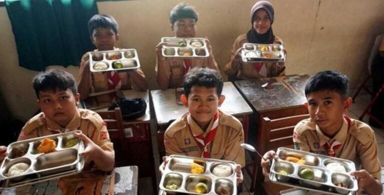 MBG Hadirkan Semangat Gotong Royong Wujudkan Generasi Sehat