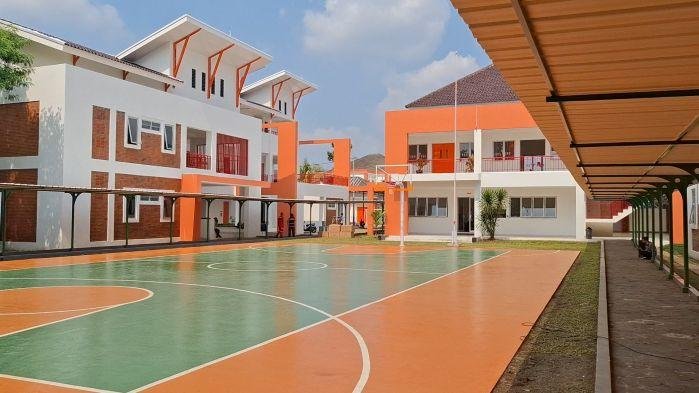 Pemerintah Lakukan Upaya Pengentasan Kemiskinan Terpadu Melalui Program Sekolah Rakyat