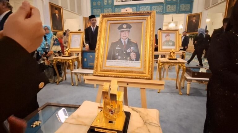 Penganugerahan Gelar Pahlawan Soeharto, Simbol Penghargaan atas Dedikasi dan Pembangunan