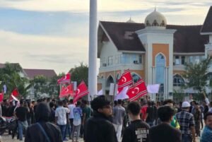 Distribusi Logistik Banjir Dipastikan Aman, Pemerintah Waspadai Provokasi Simbol Separatis