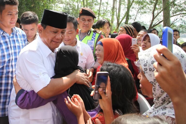 Kepuasan Publik 79,9 Persen, Prabowo Paham Cara Merangkul Semua