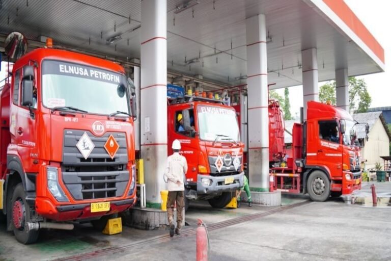 Locking Stability: Kebijakan BBM di Era Ketidakpastian Energi