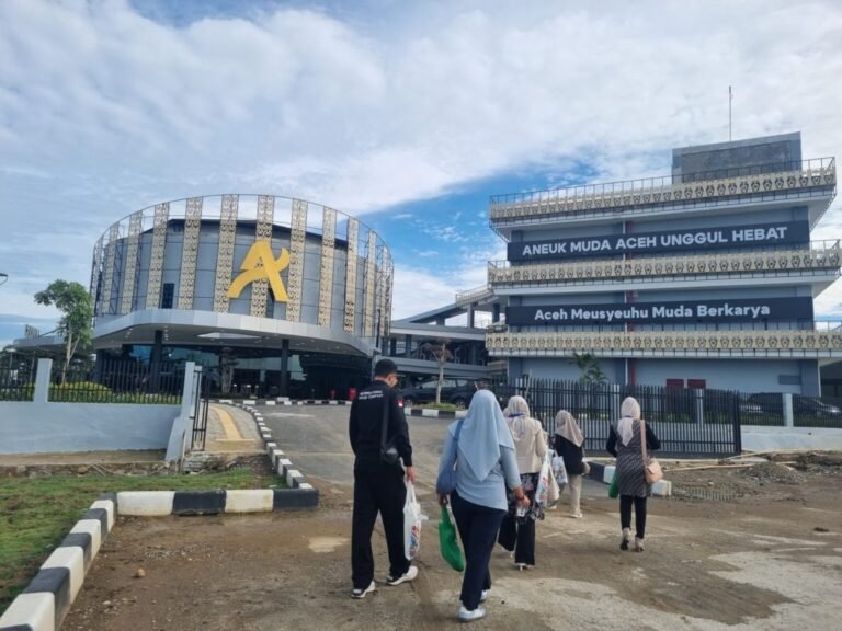 Relaunching AMANAH Sukses Digelar, Wadah Pemuda Aceh Menuju Daya Saing Global