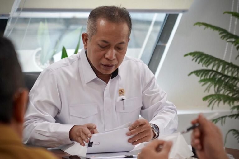 Menutup Kesenjangan Layanan Kesehatan melalui Koperasi Desa