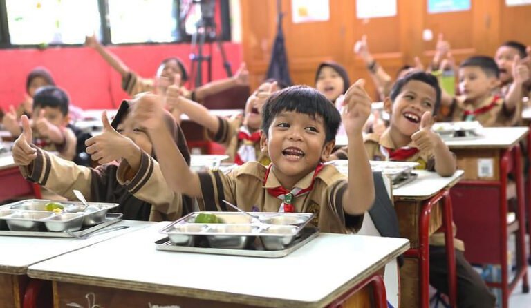 Pemerintah Kaji Ulang, Pastikan Penerima MBG Lebih Tepat Sasaran dan Transparan
