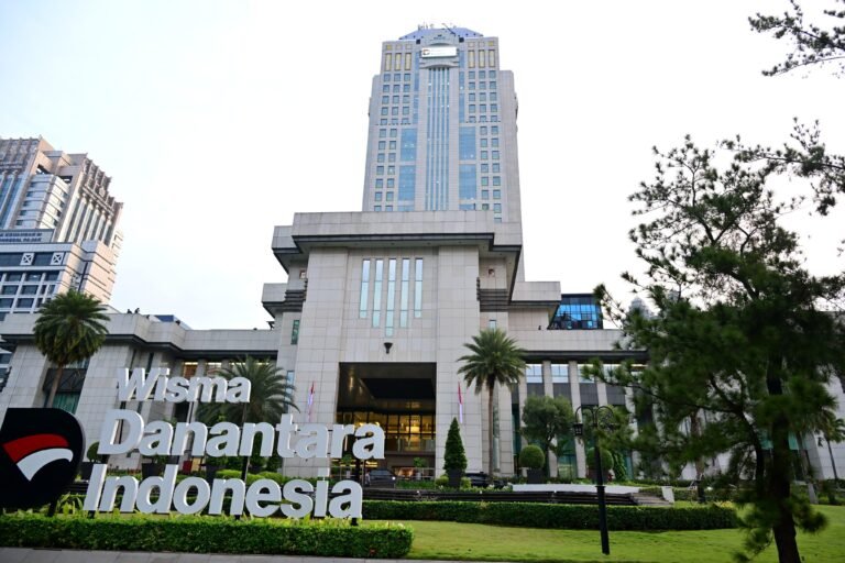 Danantara Perkuat Investasi untuk Pembangunan Nasional