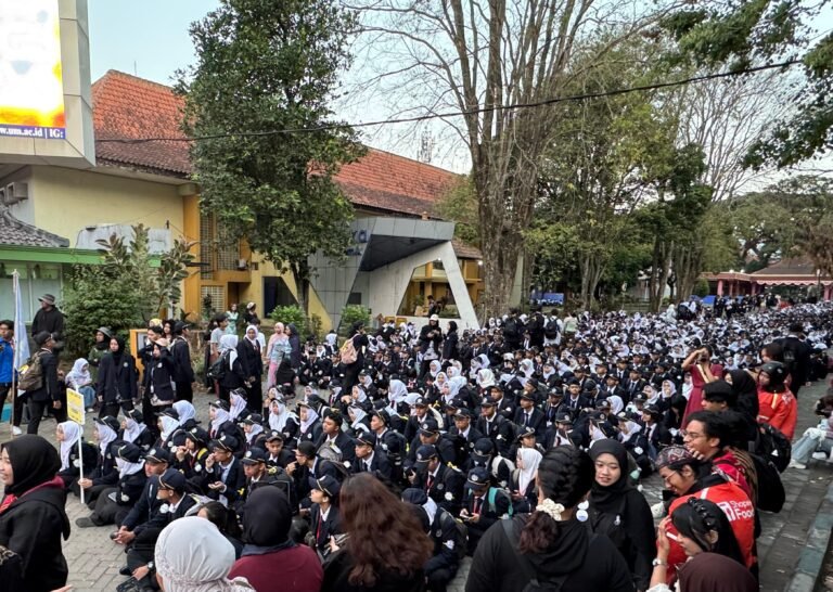 Kritik Mahasiswa Makin Bermakna Jika Damai dan Bertanggung Jawab