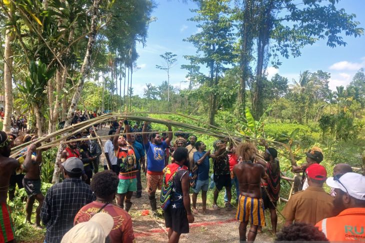 Jangan Biarkan Manuver Politik Separatis Mengaburkan Percepatan Pembangunan Papua