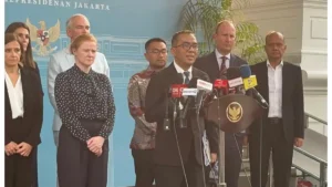 Pemerintah Jalin Kerja Sama dengan Imperial College untuk Kembangkan 10 Kampus Kedokteran