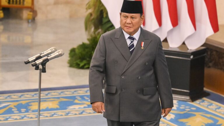 [HOAKS] Artikel Kompas.com Beritakan Prabowo Akan Tutup MBG
