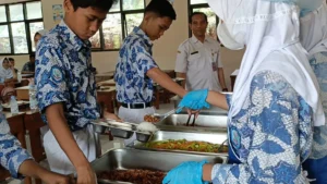 MBG Prasmanan Makin Luas, SOP Perketat Keamanan dari Dapur